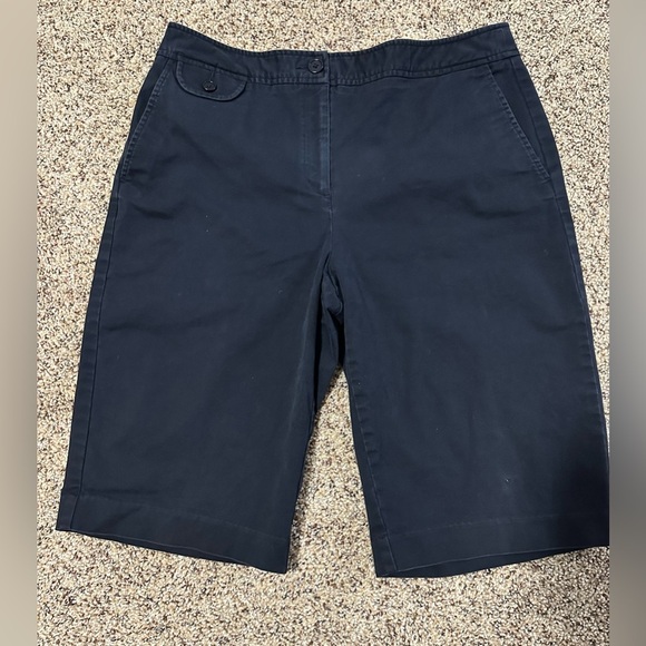 💙 Girlfriend Chino Shorts - Navy Blue (Size 10) - Picture 2 of 11